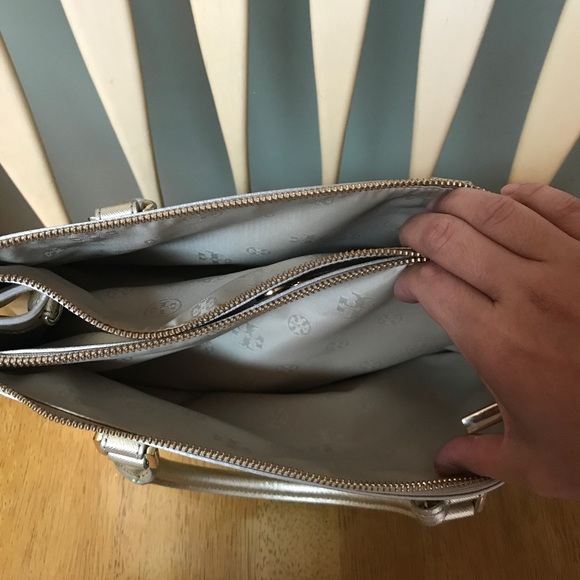 EUC Tory Burch Metallic Robinson Mini Double Zip - Picture 5 of 8